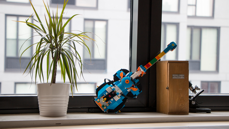 The guitar is a surprisingly functional electronic instrument.